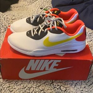 Nike Air Max Oketo